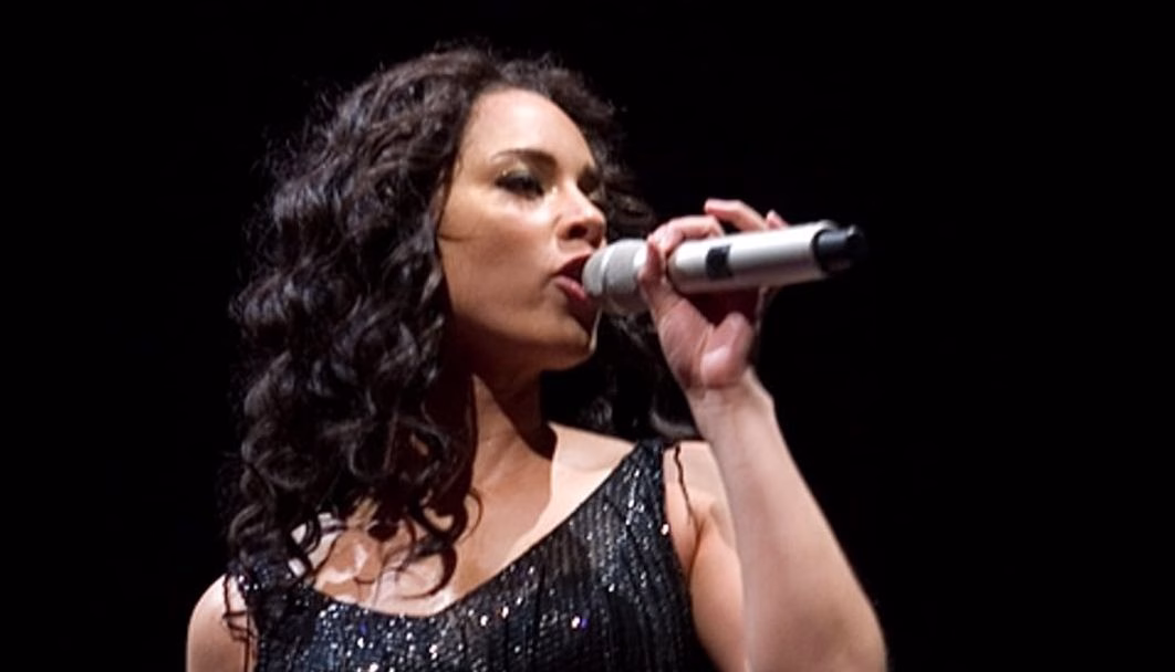 Alicia Keys canta a James Bond