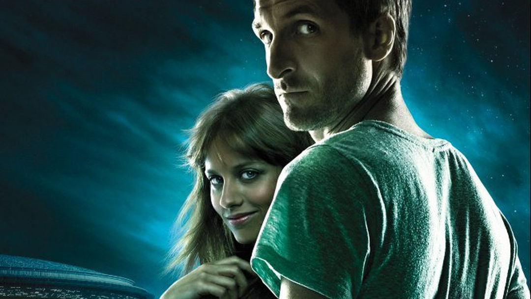 «Extraterrestre»: Una historia de amor entre platillos volantes