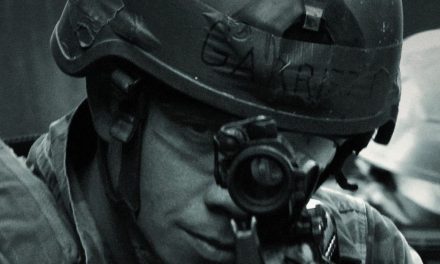 Crítica presenta «Seal Team Six»
