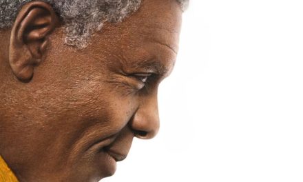 «Mandela: Del mito al hombre»: En memoria de Madiba