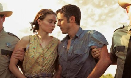 Primer trailer de «En un lugar sin ley»