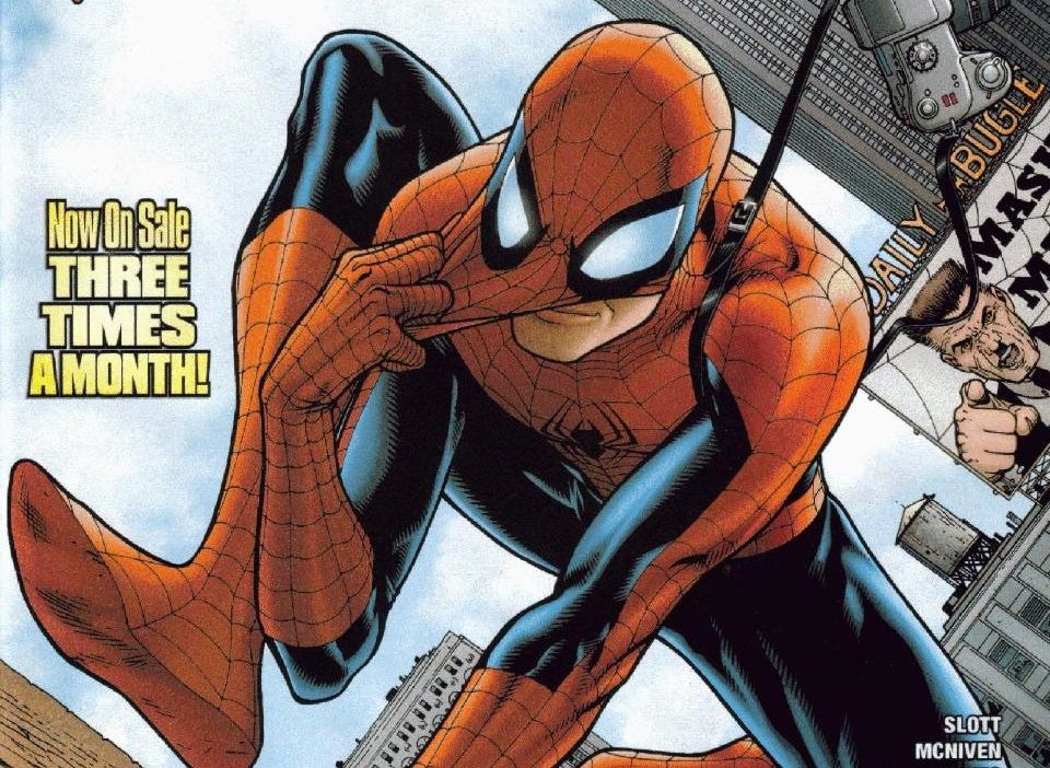“El Asombroso Spiderman #14: Un Nuevo Día” (Dan Slott, Marc Guggenheim y otros, Panini Cómics)