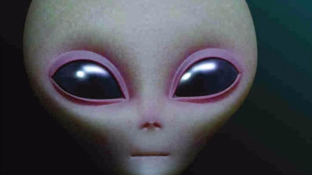 «Alienciclopedia. Los extraterrestres más memorables del cine» (Luis M Carmona y Juan Luis Sánchez, Diábolo Ediciones)