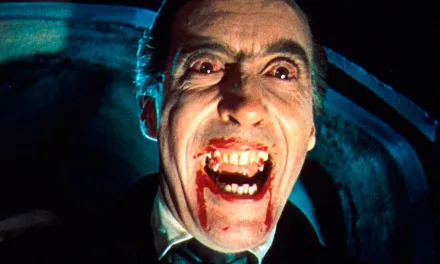«¡Una de vampiros! Cine y series de colmillos, sangre y crucifijos» (Juan Luis Sánchez y Luis Miguel Carmona, Diábolo Ediciones)