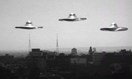 «Plan 9 from outer space» (Ed Wood, 1959)