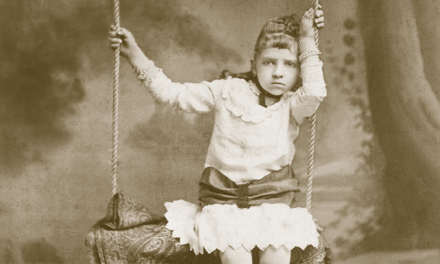 «El hogar de Miss Peregrine para niños peculiares» (Ransom Riggs, 2011)