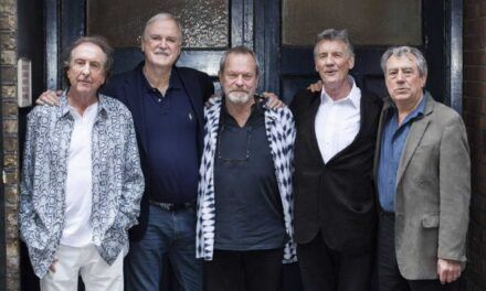 «Monty Python Live (mostly): One own five to go» (Monty Python, 2014)