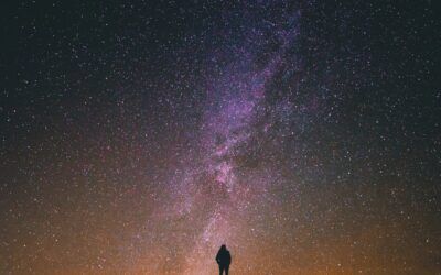 «Hacia las estrellas: Los viajes espaciales y la ciencia ficción» (Jöse Sénder, RedBook Ediciones)