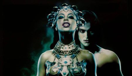 "La reina de los condenados" (Michael Rymer, 2002) reinacondenados_destacada