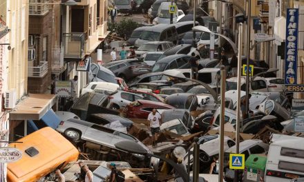 Artistas de El Jueves venden originales para ayudar a los afectados por la DANA en Valencia