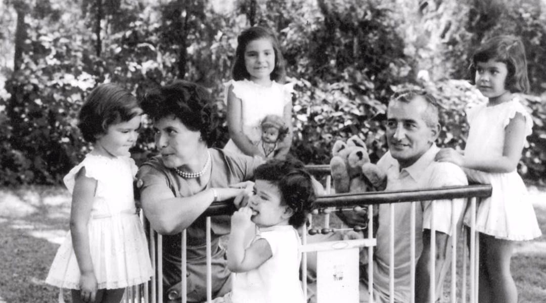 «Los Oesterheld: Vida y tragedia del creador de El Eternauta y su familia» (Fernanda Nicolini y Alicia Beltrami, Roca Editorial)