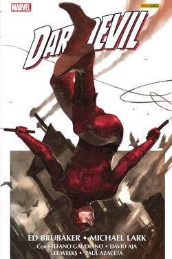 Daredevil de Ed Brubaker y Michael Lark 1